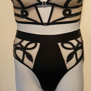 NWT Thistle & Spire Serpent Black and Cream Strappy Panty